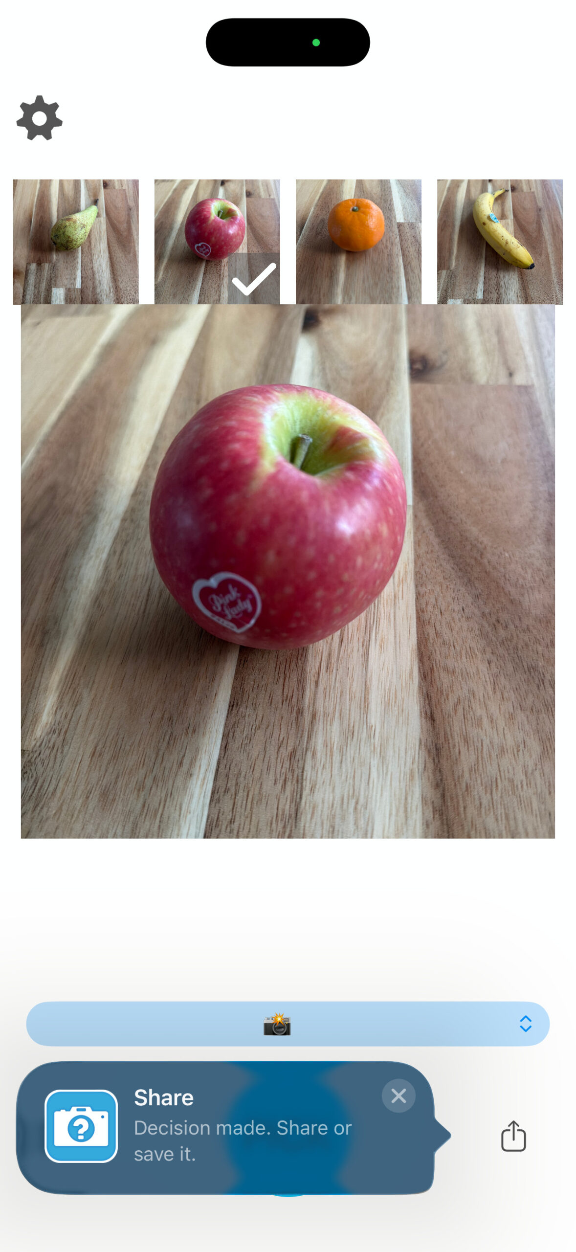 SnapPick selecting an apple from four fruit options
